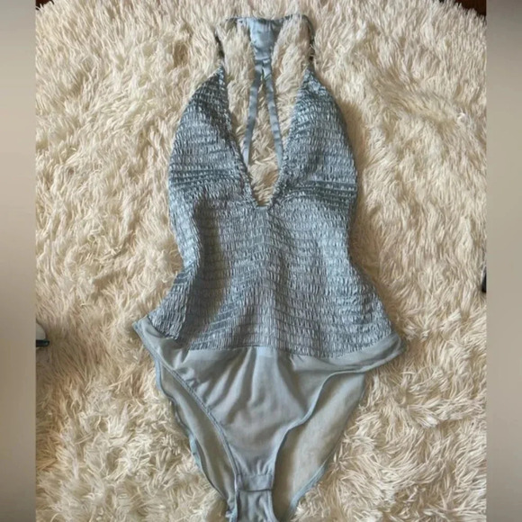 Free People intimately V neck Open Back BodSuit Sz small - Picture 6 of 6